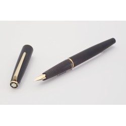 Montblanc 220 Classic Matt-black Piston-filler 14C M Gold-nib Vintage
