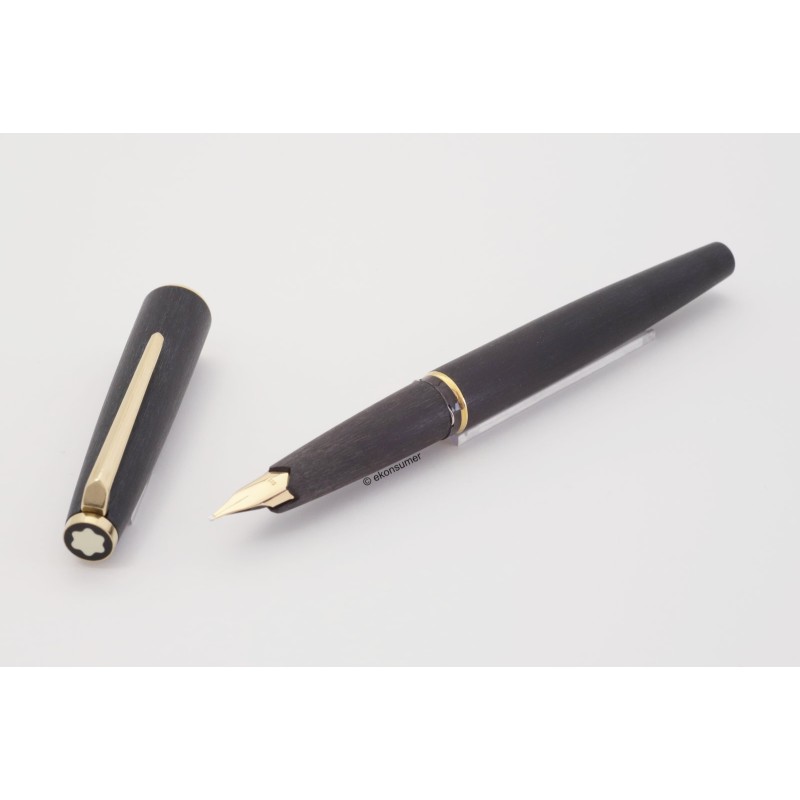 Montblanc 220 Classic Matt-black Piston-filler 14C M Gold-nib Vintage