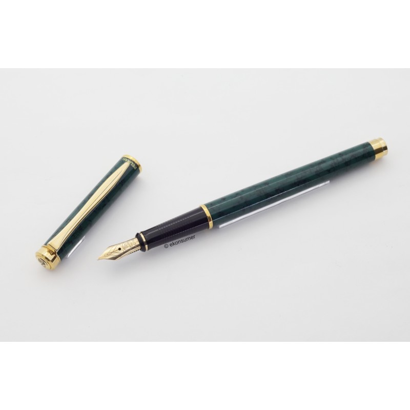 Pelikan P381 New Classic Vintara-green 14C M Gold-nib Cartridge-filler Fountain pen