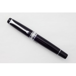 Aurora Optima Resin Piston-filler Black 14K F Gold-nib