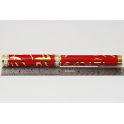 Caran d\'Ache Hongkong Limited Edition Fountain Pen Cartridgefiller 18C M Nib Box